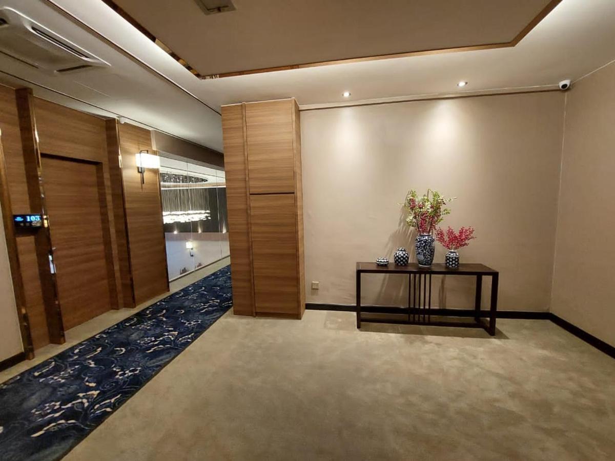 Christee Suites Hotel Malacca Exterior photo